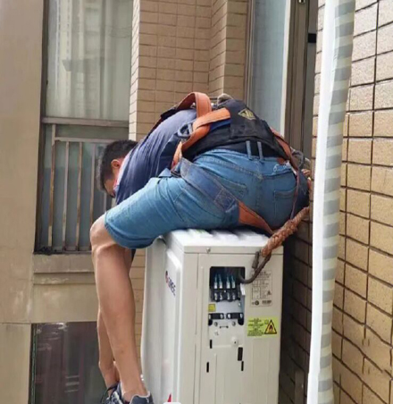 沾益空调移机